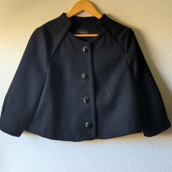 🎀Chic Cropped Black Warm Coat by Twentyone - Picture 1 of 7